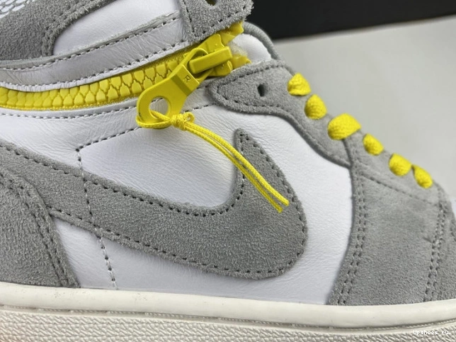 1 Light Smoke Switch High Jordan CW6576-100 - Air 0217